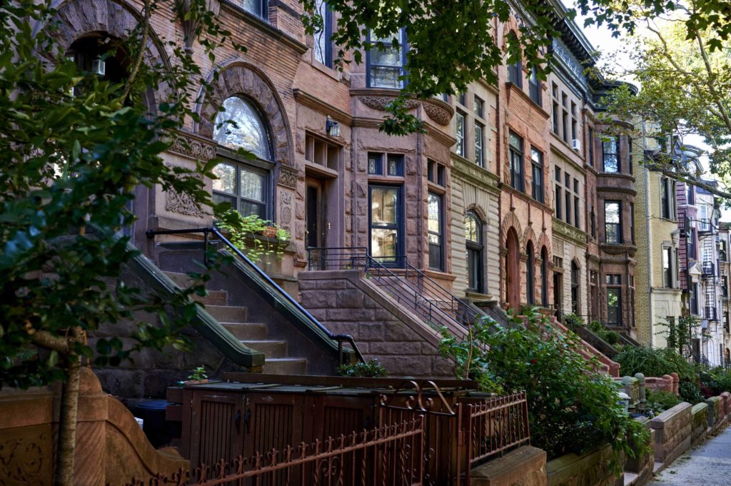 New York neighborhood 1024x681 - 6 Ways to Embrace Moving to a New City