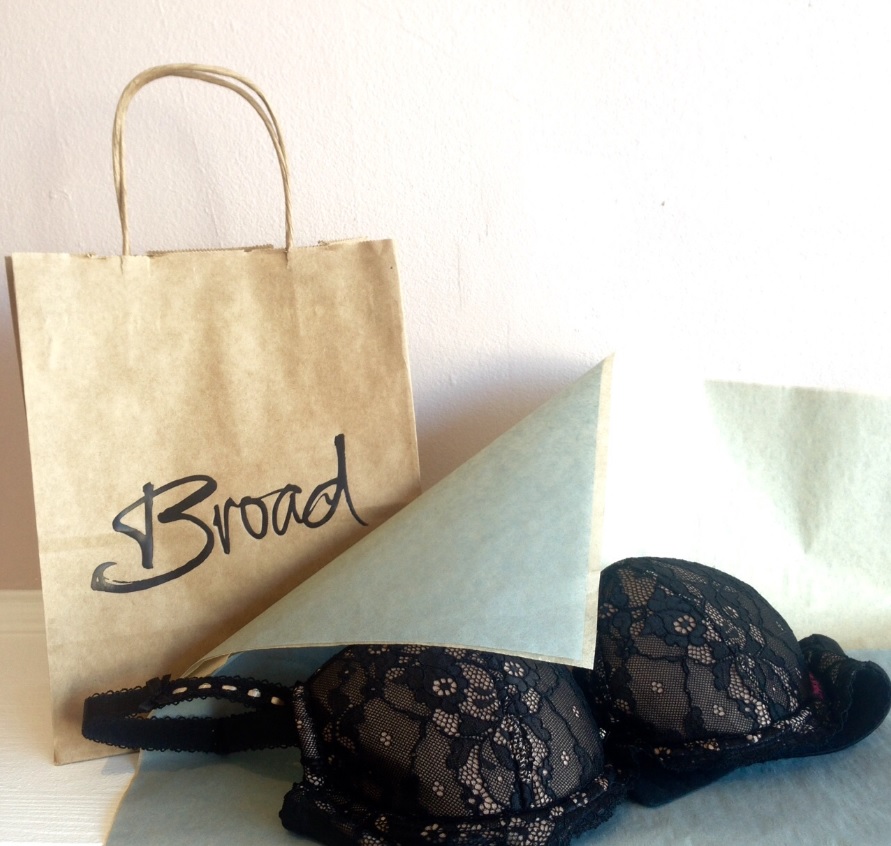 Best Lingerie Stores: Broad Lingerie in Toronto, Ontario -  ParfaitLingerie.com - Blog